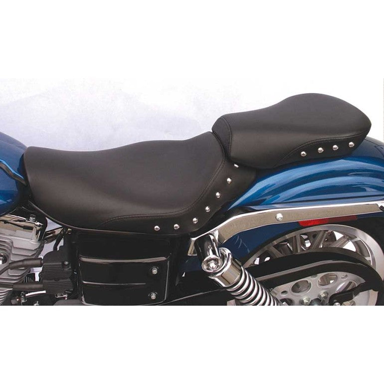 2004-2005 FXD Dyna Renegade™ Tour Pillion with Chrome Studs