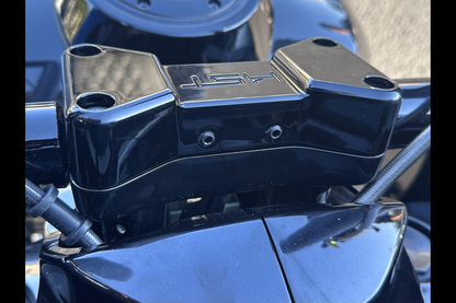 KST Kustoms Krazy Klamp — 2023 CVO / 2024–2026 Road Glide